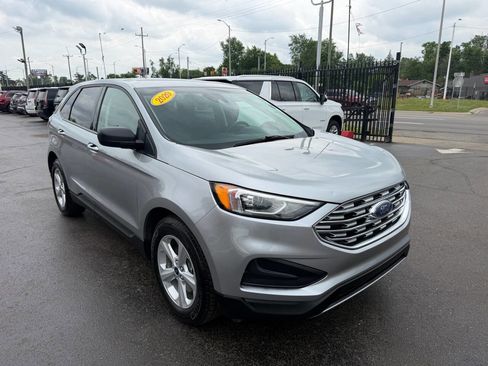 Used 2020 Ford Edge SE AWD/4WD image 3