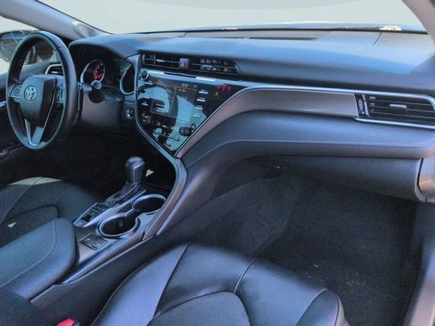 Used 2018 Toyota Camry XSE FWD image 28