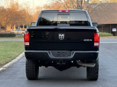 Used 2018 RAM 2500 Big Horn w/ Sport Appearance Group AWD/4WD image 5