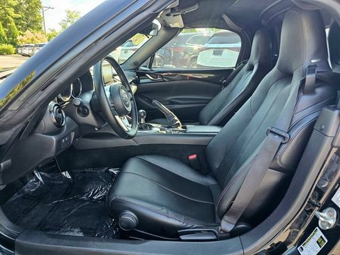 Used 2016 MAZDA MX-5 Miata Club RWD image 17
