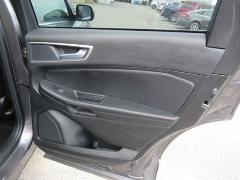 Used 2023 Ford Edge SEL AWD/4WD image 13