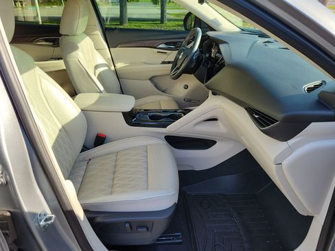 Used 2023 Buick Envision Avenir FWD image 6
