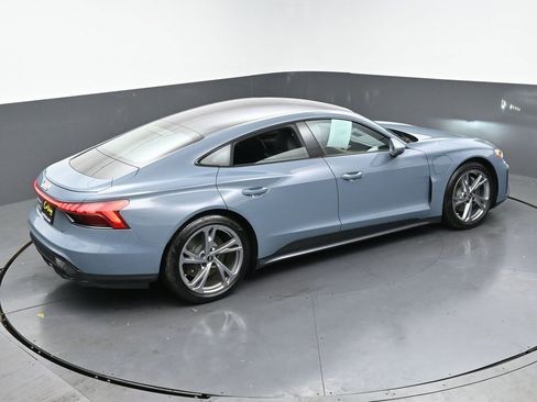 Used 2022 Audi e-tron GT Premium Plus image 44