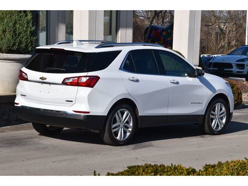 Used 2018 Chevrolet Equinox Premier image 4