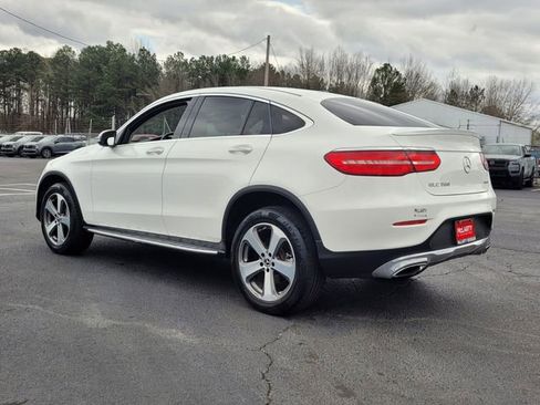 Used 2019 Mercedes-Benz GLC 300 4MATIC Coupe image 3