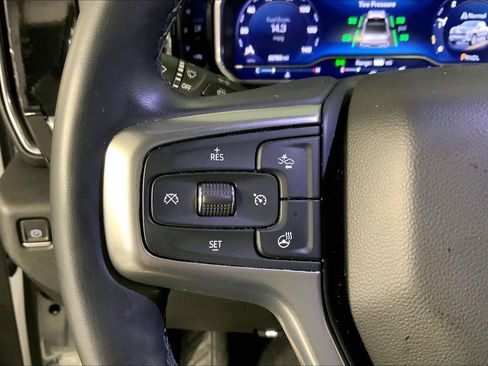 Used 2023 Chevrolet Silverado 1500 LT AWD/4WD image 18