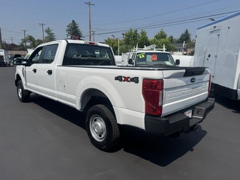 Used 2022 Ford F250 XL w/ Power Equipment Group AWD/4WD image 2