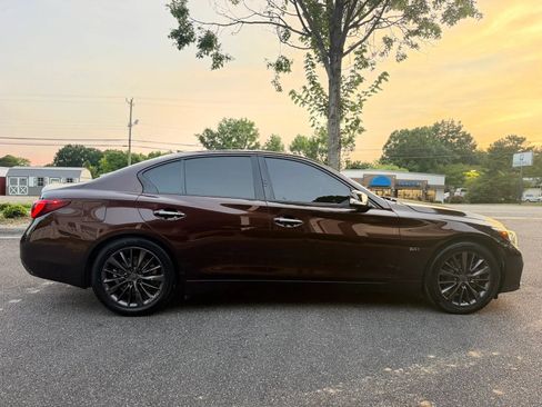 Used 2019 INFINITI Q50 Luxe w/ Essential Package (3.0T Luxe) RWD image 7