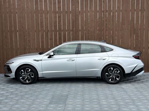 Used 2025 Hyundai Sonata SEL FWD image 13