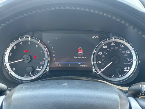 Used 2023 Toyota Highlander LE FWD image 18