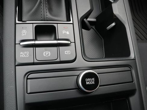 New 2025 Kia K5 LXS FWD image 11