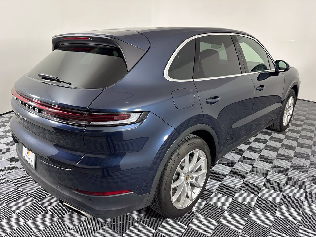 Certified 2024 Porsche Cayenne w/ Premium Package Plus (PFM) AWD/4WD image 10