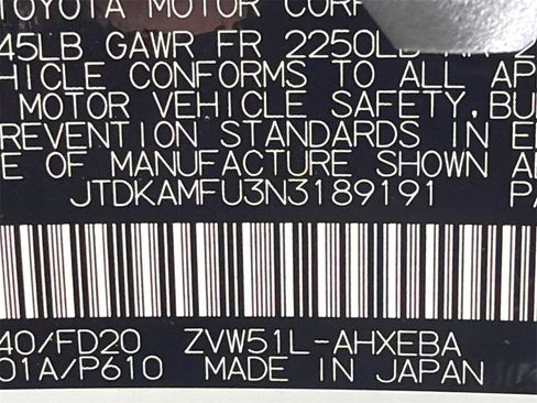 Used 2022 Toyota Prius LE image 31