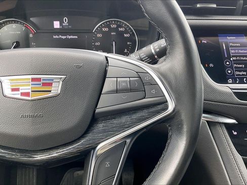 Used 2020 Cadillac XT5 Premium Luxury AWD/4WD image 20
