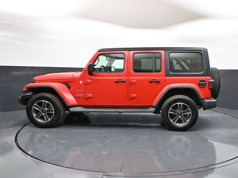 Used 2023 Jeep Wrangler Unlimited Sahara AWD/4WD image 33