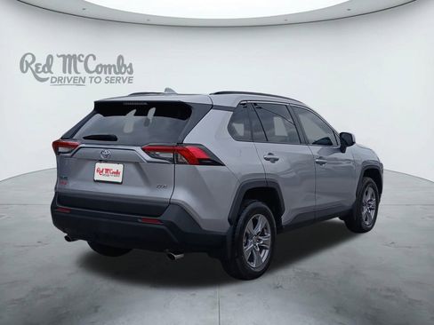 Used 2024 Toyota RAV4 XLE w/ Convenience Package image 5
