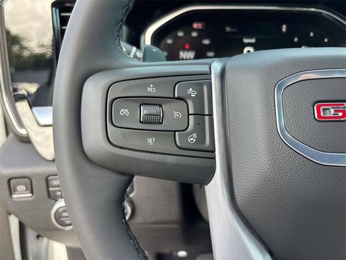 New 2026 GMC Sierra 1500 SLT w/ SLT Premium Package image 9