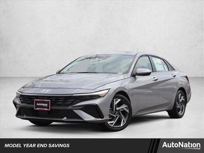 New 2025 Hyundai Elantra SEL