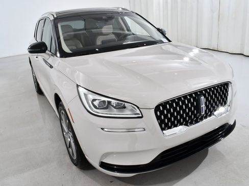 Used 2022 Lincoln Corsair Grand Touring w/ Elements Technology Bundle image 4