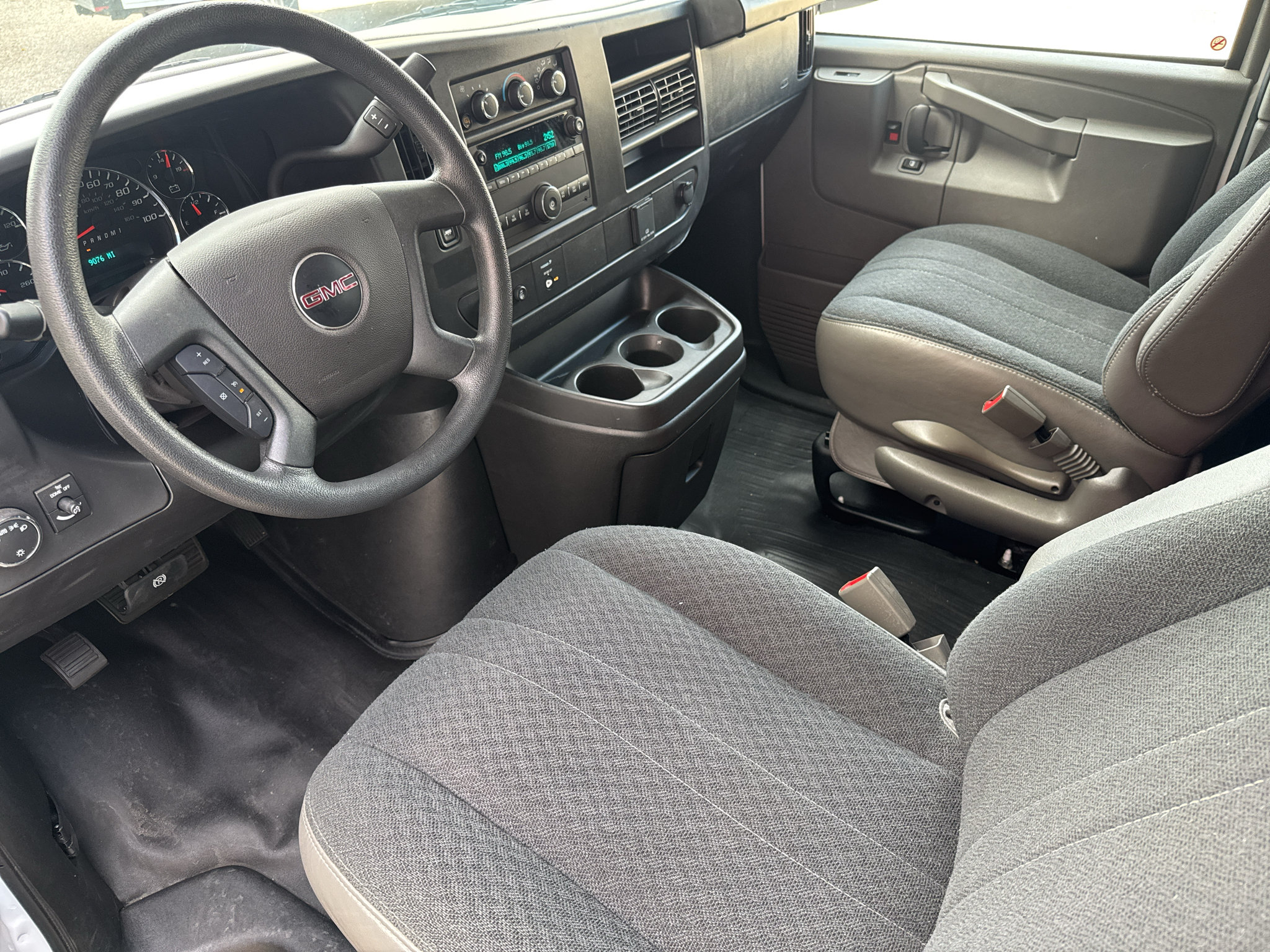 Used 2025 GMC Savana 2500 w/ Driver Convenience Package RWD image 19