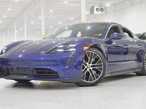 Used 2020 Porsche Taycan Turbo image 6