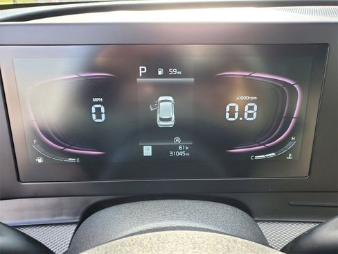 Used 2024 Kia Sportage LX image 9