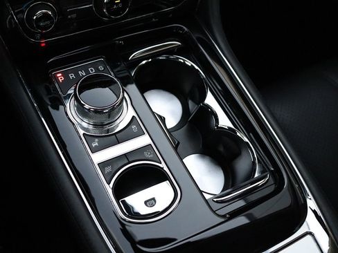 Used 2014 Jaguar XJ L Portfolio image 31