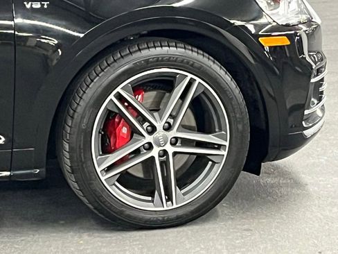 Used 2018 Audi SQ5 Prestige w/ Prestige Package image 36