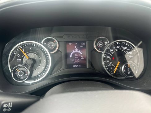 Used 2022 RAM 1500 Big Horn AWD/4WD image 19