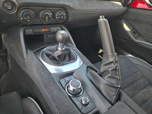 New 2026 MAZDA MX-5 Miata Club w/ Brembo/BBS Recaro Package RWD image 15