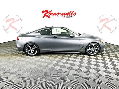 Used 2018 INFINITI Q60 3.0t Luxe w/ Cargo Package image 8