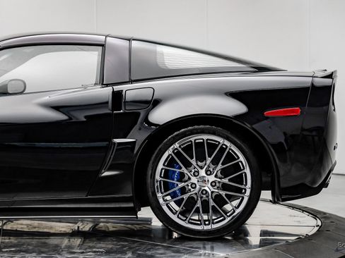 Used 2010 Chevrolet Corvette ZR1 w/ Preferred Equipment Group image 9