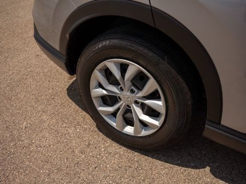 Used 2024 Honda CR-V LX image 10