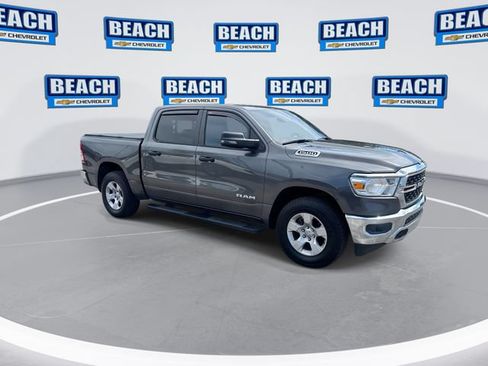Used 2023 RAM 1500 Big Horn AWD/4WD image 3