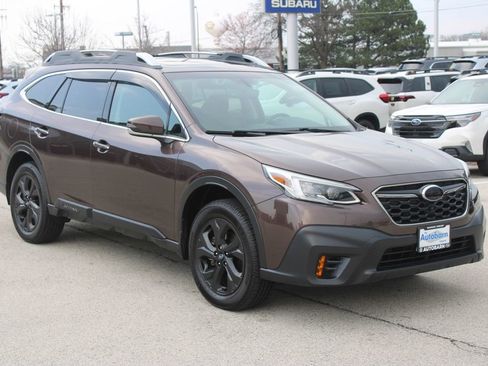 Used 2021 Subaru Outback Touring XT image 3