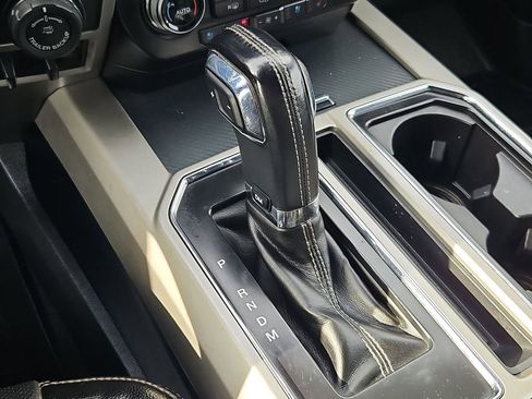 Used 2018 Ford F150 Lariat w/ Equipment Group 502A Luxury image 27