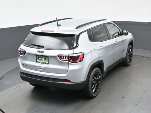 New 2026 Jeep Compass Latitude AWD/4WD image 25