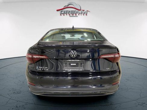 Used 2024 Volkswagen Jetta SE FWD image 17