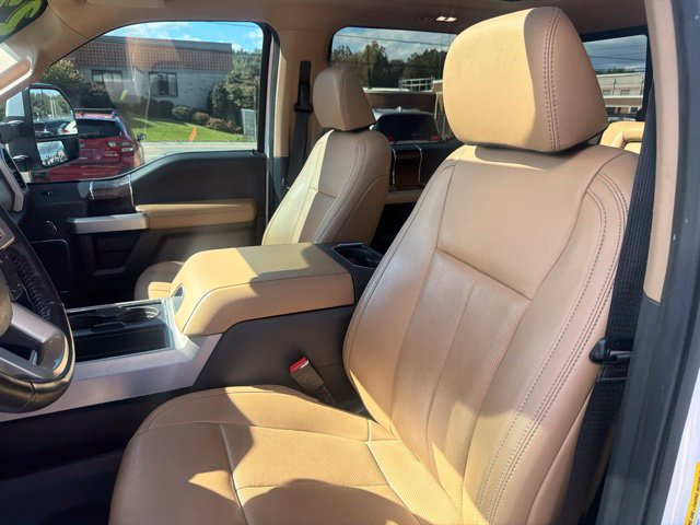 Used 2022 Ford F250 Lariat w/ Lariat Ultimate Package AWD/4WD image 16