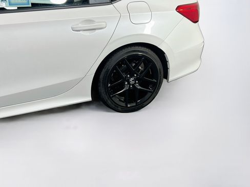 Used 2023 Honda Civic Sport image 28