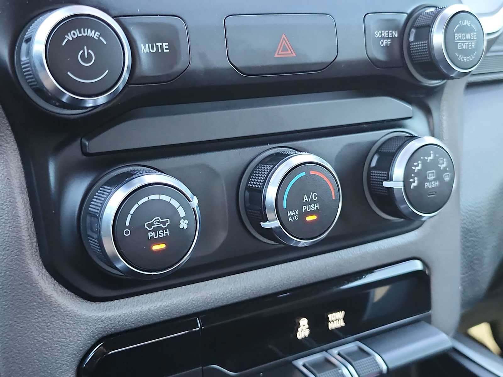 Used 2022 RAM 1500 Big Horn RWD image 14