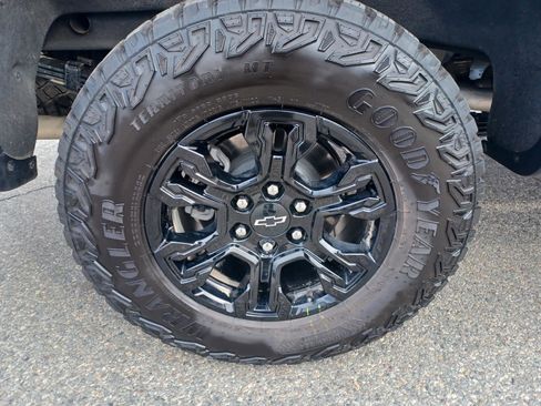 Used 2026 Chevrolet Silverado 1500 ZR2 image 29