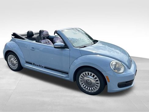 Used 2013 Volkswagen Beetle 2.5 FWD image 5