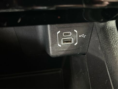 Used 2024 Jeep Compass Latitude AWD/4WD image 31