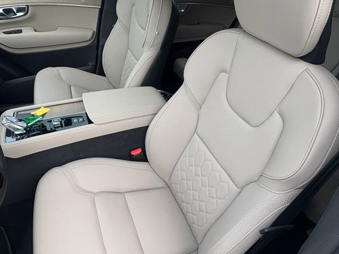 New 2026 Volvo XC90 T8 Plus w/ Protection Package Premier image 18