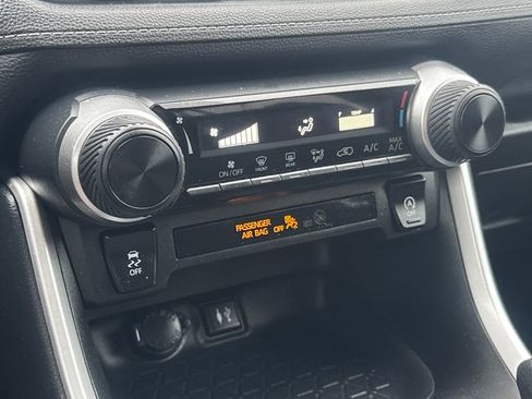 Used 2019 Toyota RAV4 LE w/ All Weather Liner Package image 23