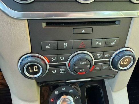Used 2013 Land Rover LR4 HSE AWD/4WD image 23