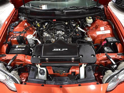 Used 2002 Chevrolet Camaro Z28 w/ SS Performance/Appearance Pkg RWD image 41