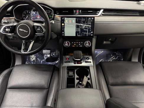 Used 2021 Jaguar F-PACE S image 40