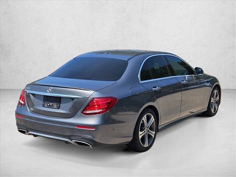 Used 2018 Mercedes-Benz E 300 image 5